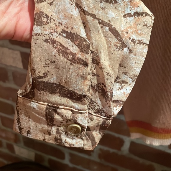 Mystree Sweater With Patterned Blouse Sleeve Size Small NWT - Picture 3 of 7